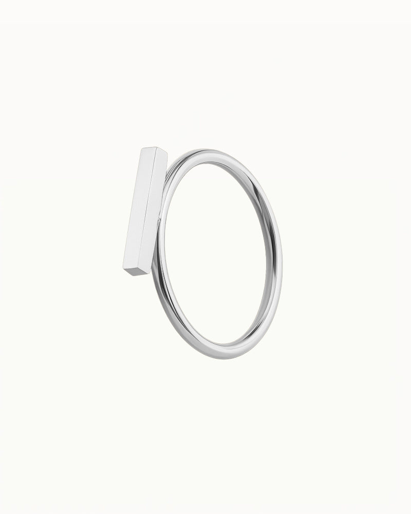 Minimalistischer Ring mit rechteckiger Form - Marilyn - R05