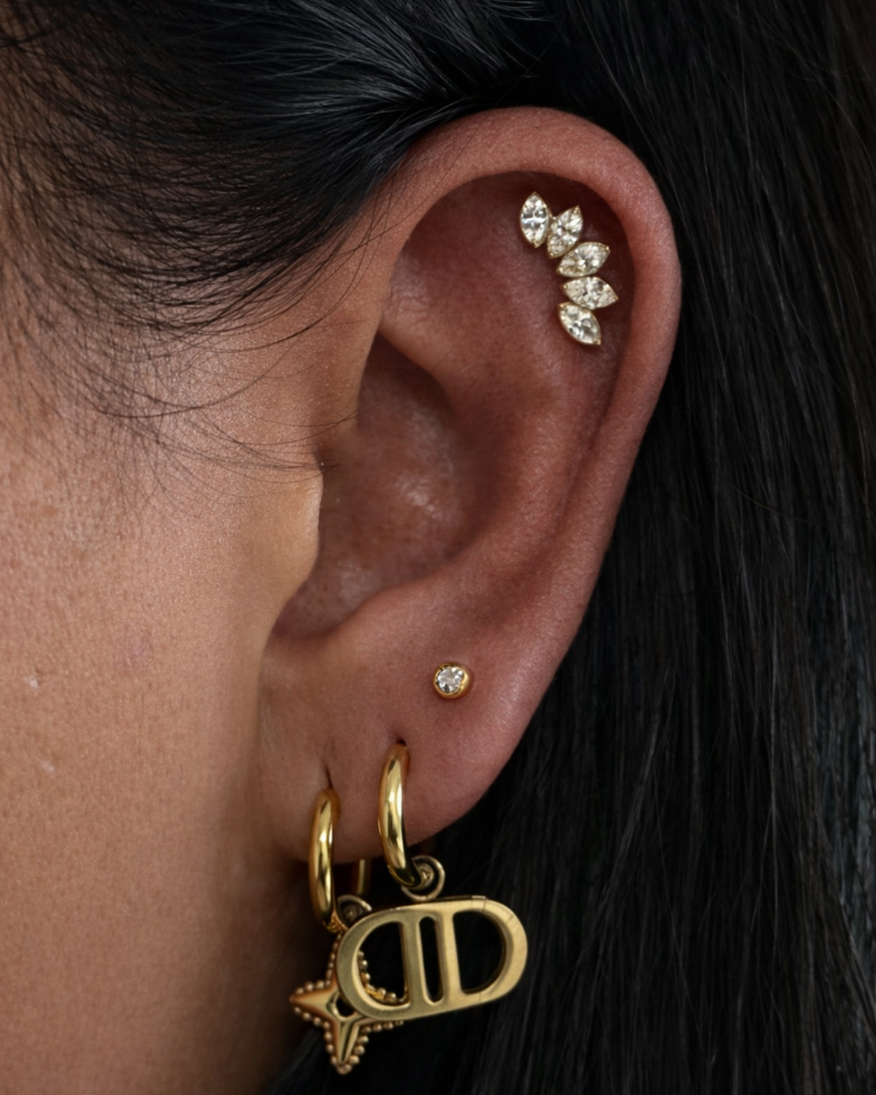 Piercing en titane avec cinq cristaux - Florence