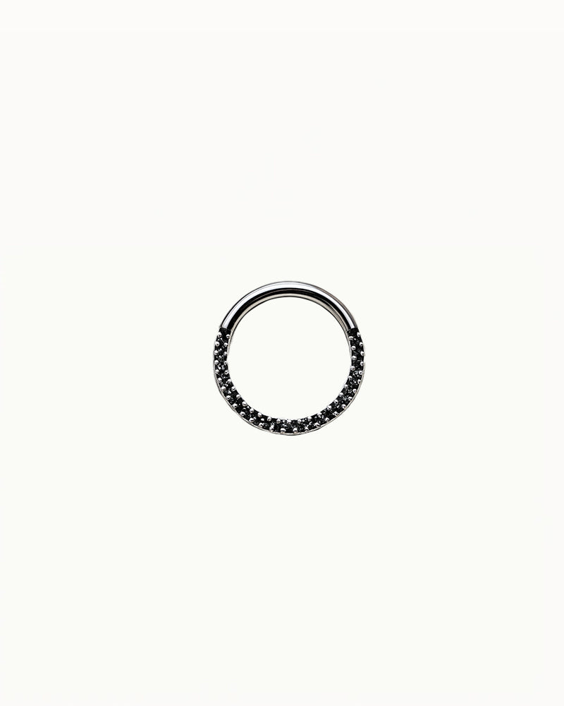 Anne Piercing en Anneau Minimaliste en Titane